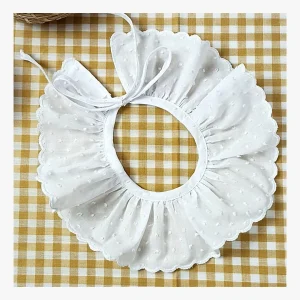 Cuello volante “quita y pon”  Festón