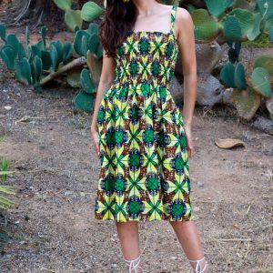 Vestido fruncido estampado Ogan