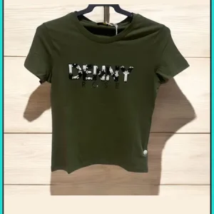 Camiseta Verde de Algodón con Logotipo DENNY ROSE Ref. 511ND64032