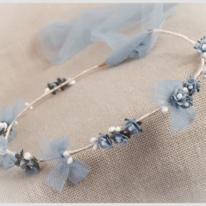 ZOYSAN CORONA DE CEREMONIA FLORES Y TUL 20337